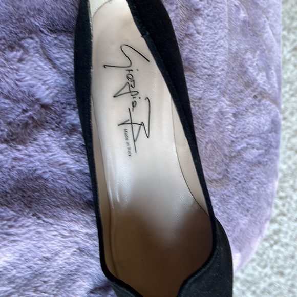 Italian Black Suede Pumps. 2”heel - Picture 5 of 6